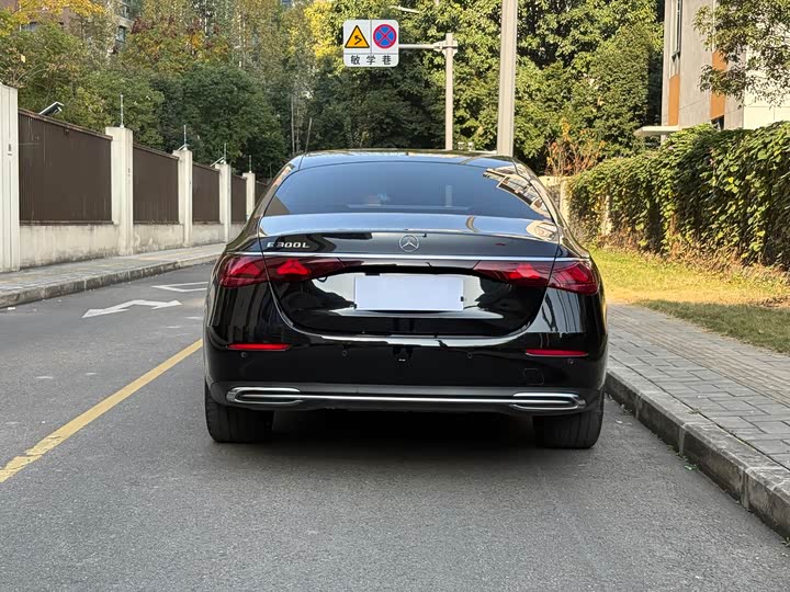 Mercedes-Benz E-Class 2025 2025款 E 300 L 时尚型