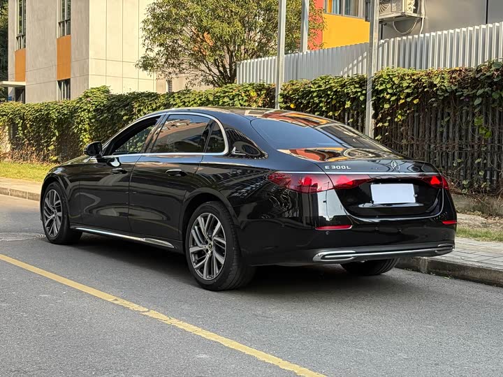 Mercedes-Benz E-Class 2025 2025款 E 300 L 时尚型