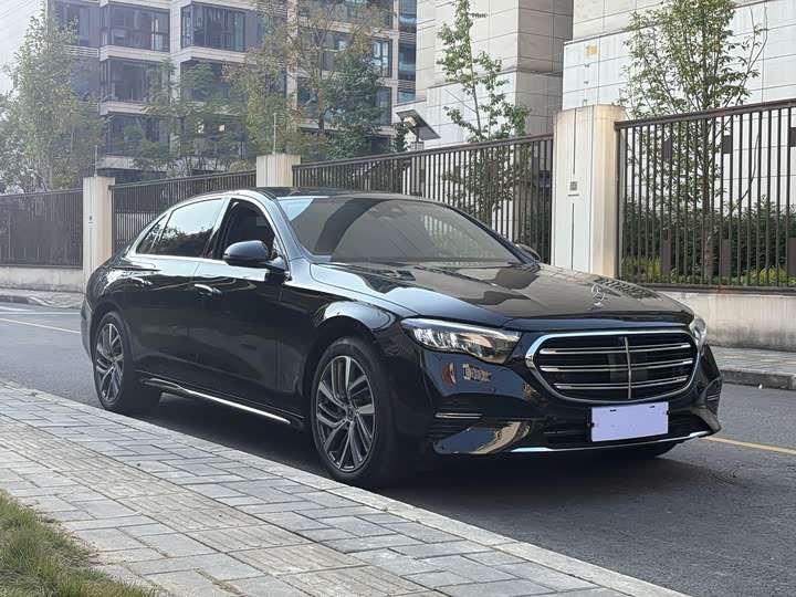 Mercedes-Benz E-Class 2025 2025款 E 300 L 时尚型