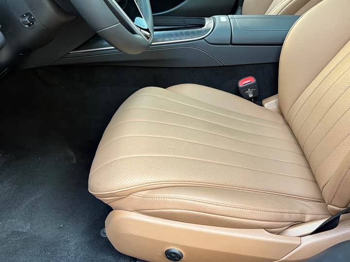 Mercedes-Benz E-Class 2025 2025款 E 300 L 时尚型