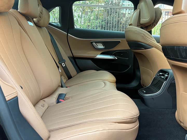 Mercedes-Benz E-Class 2025 2025款 E 300 L 时尚型