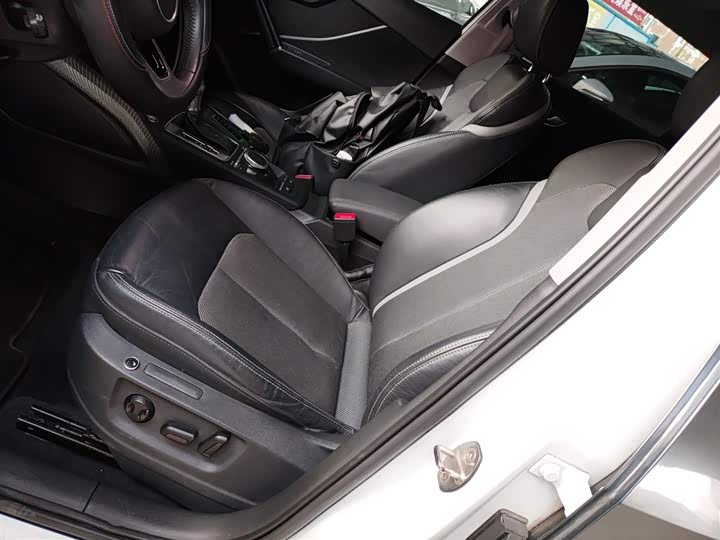 Audi Q2L e-tron 2019 2019款 Q2L e-tron 纯电智享型