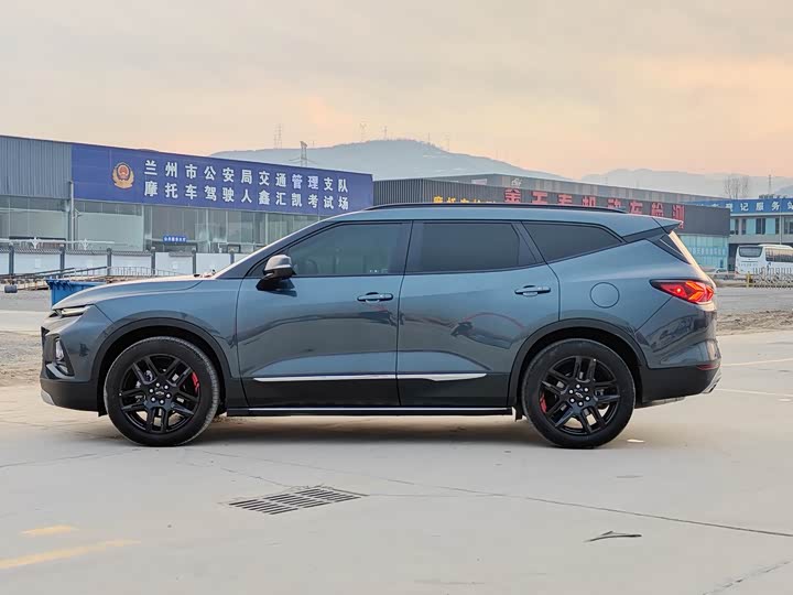 Chevrolet Blazer 2022 2022款 轻混 650T Redline 7座 霆版