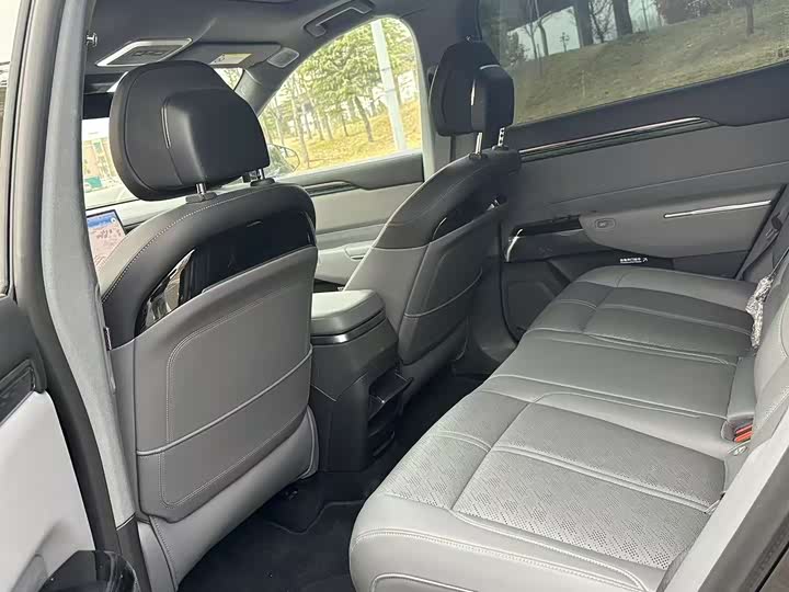 Zeekr 7X 2025 2025款 75kWh 后驱智驾版