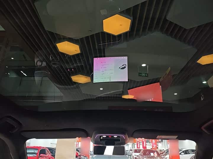 Zeekr 001 2025 2025款 ME版 100kWh 四驱