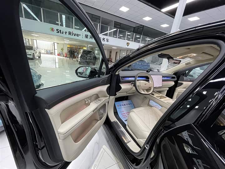 Nio ES8 2026 2026款 六座行政豪华版