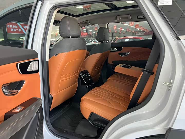 Jetour Shanhai L7 2024 2024款 1.5T 120km ULTRA 7座