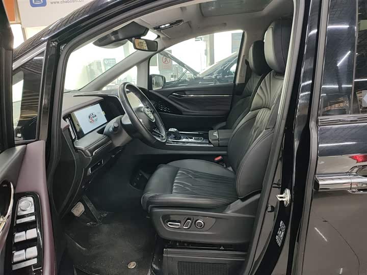 GAC Trumpchi M8 2024 2024款 大师系列 400T 至尊版