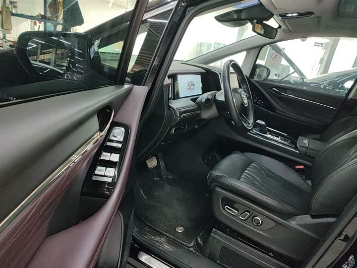 GAC Trumpchi M8 2024 2024款 大师系列 400T 至尊版