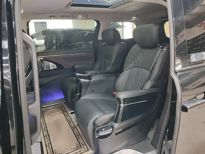 GAC Trumpchi M8 2024 2024款 大师系列 400T 至尊版