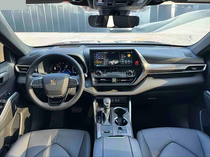 Toyota Crown Kluger 2024 2024款 2.5L HEV四驱尊贵版