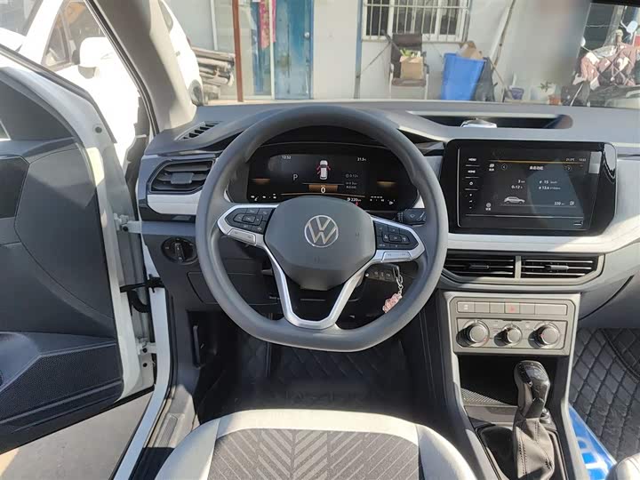 Volkswagen Tharu 2025 2025款 新锐 1.5L 锐进版