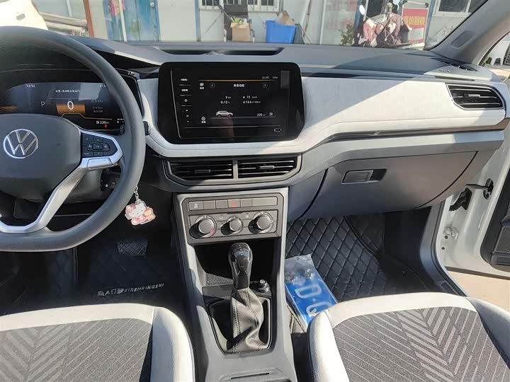 Volkswagen Tharu 2025 2025款 新锐 1.5L 锐进版