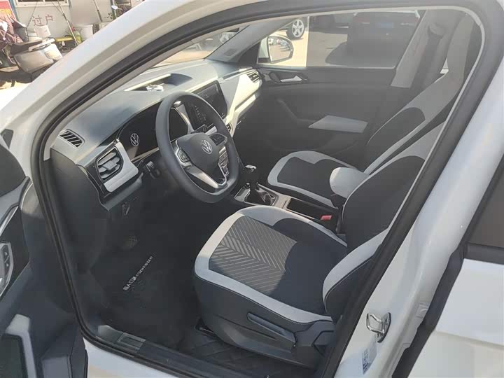 Volkswagen Tharu 2025 2025款 新锐 1.5L 锐进版