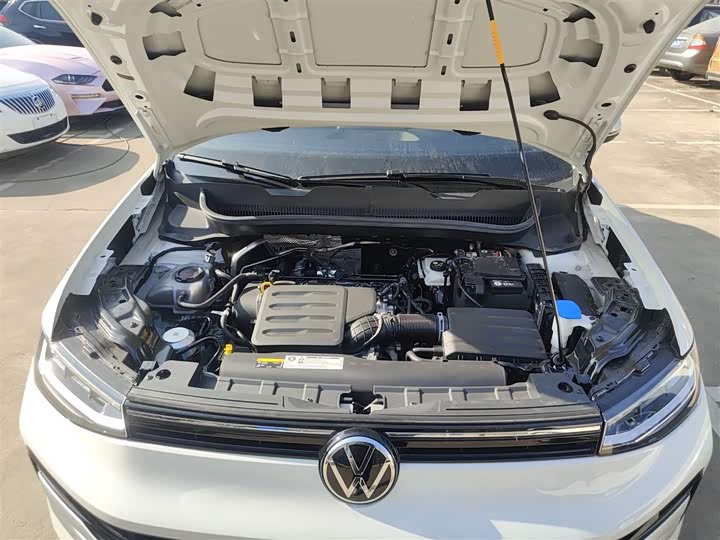 Volkswagen Tharu 2025 2025款 新锐 1.5L 锐进版