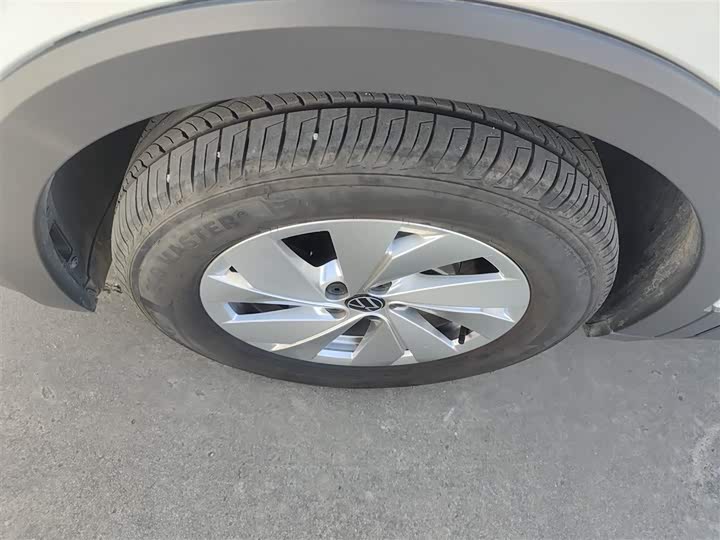 Volkswagen Tharu 2025 2025款 新锐 1.5L 锐进版