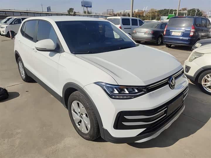 Volkswagen Tharu 2025 2025款 新锐 1.5L 锐进版