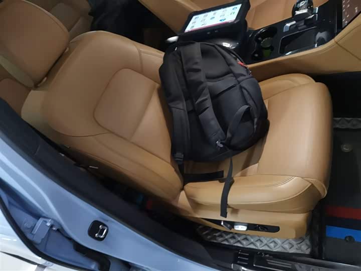 LiXiang One 2021 2021款 增程6座版