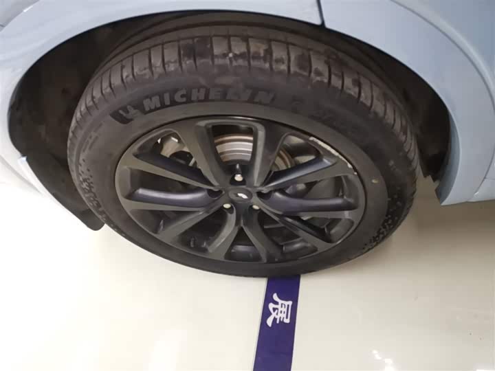 LiXiang One 2021 2021款 增程6座版