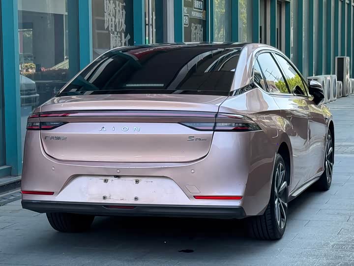 GAC Aion S Plus 2023 2023款 70 乐享版 磷酸铁锂