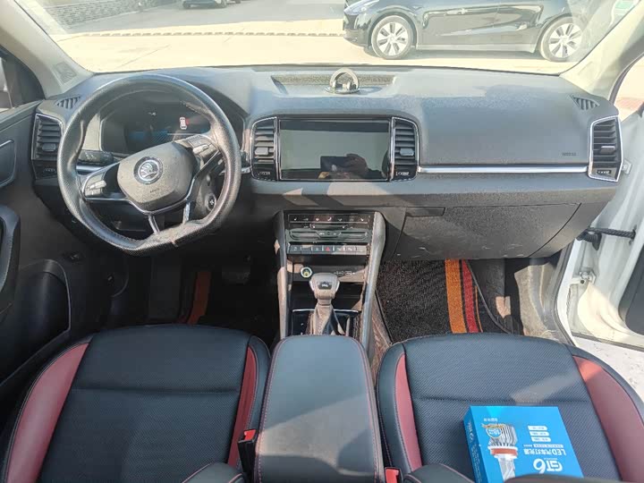 Skoda Karoq 2023 2023款 TSI280 奢享版