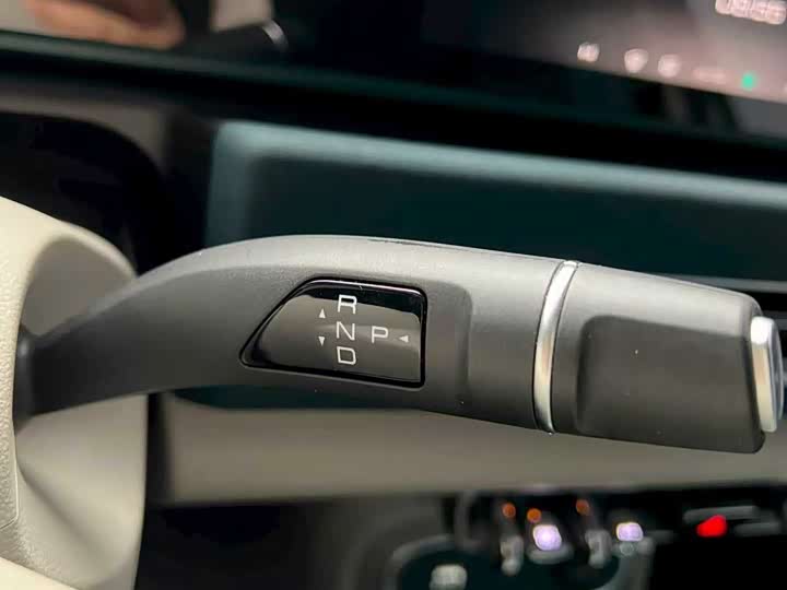 Ora Good Cat (03) 2023 2023款 401km标准续航 豪华型 磷酸铁锂