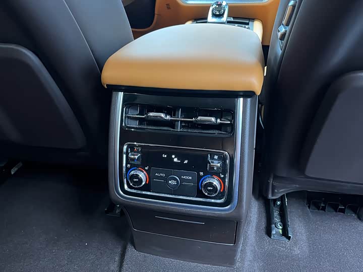 Tank 500 2023 2023款 3.0T 商务版 造境型 5座