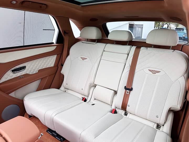 Bentley Bentayga 2023 2023款 4.0T V8 雅度版