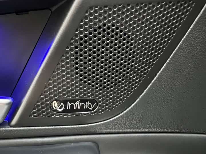 Wey VV7 2020 2020款 2.0T 旗舰型