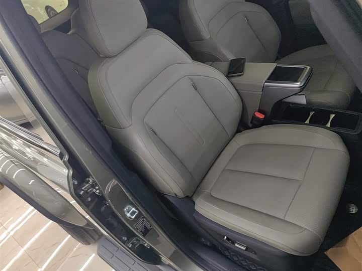 Chery iCar V23 2025 2025款 401两驱进阶版