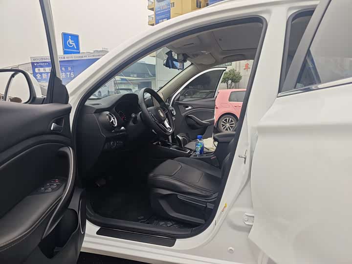 BYD Song 2021 2021款 经典版 1.5T 自动豪华型