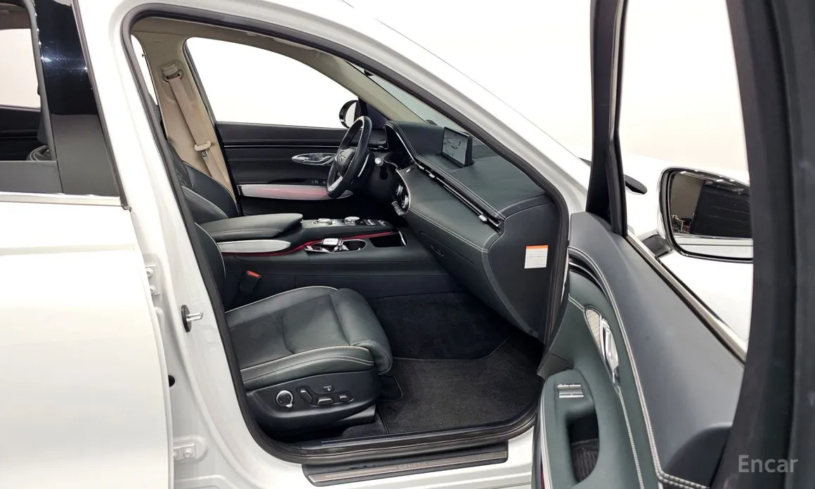 Genesis GV70 2022 e-AWD