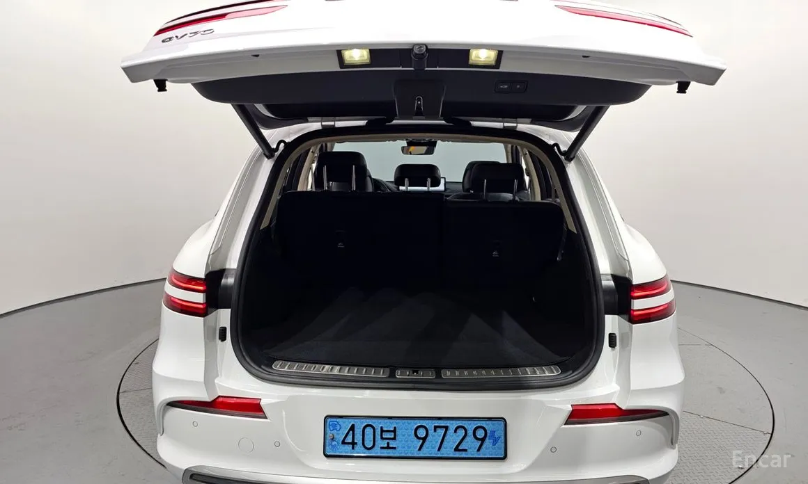 Genesis GV70 2022 e-AWD