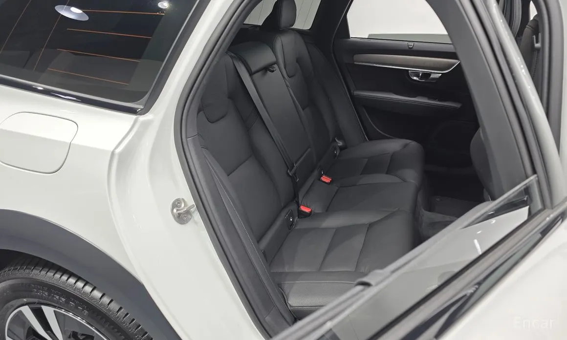 Volvo V90 2017 B5 Plus AWD