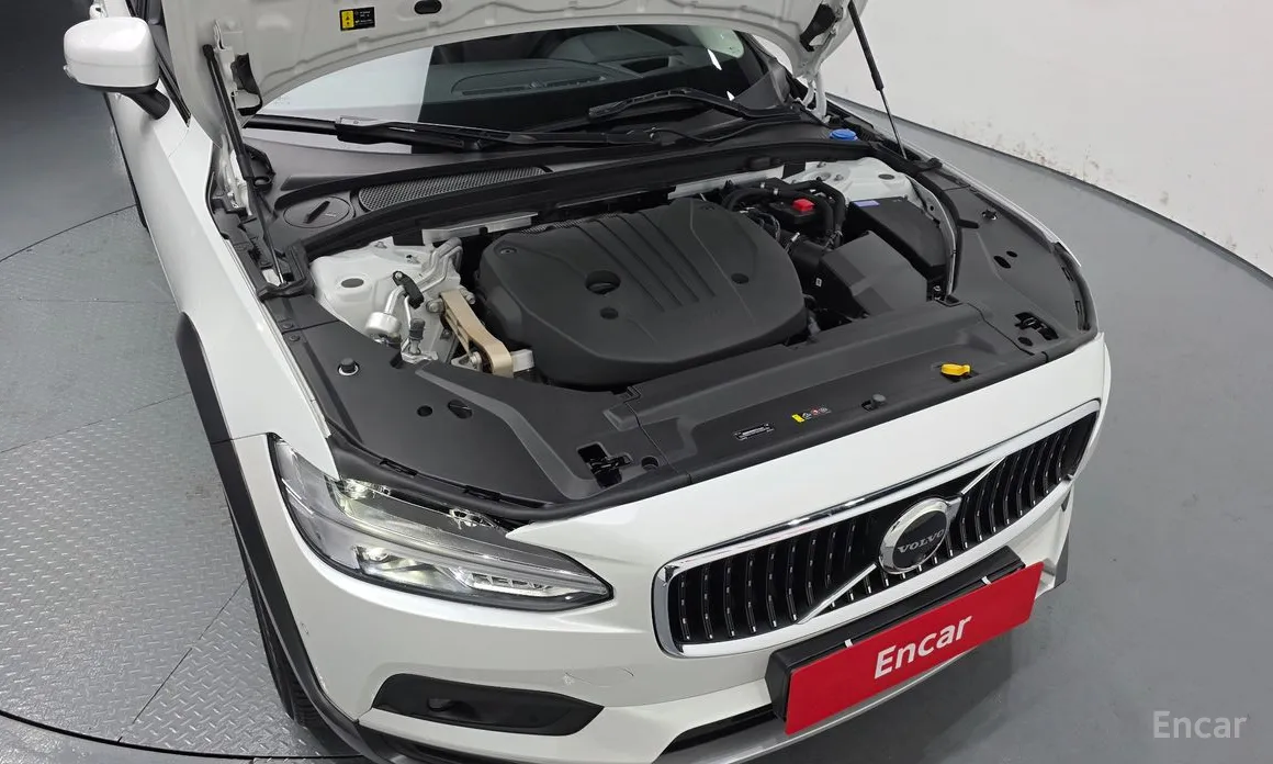 Volvo V90 2017 B5 Plus AWD