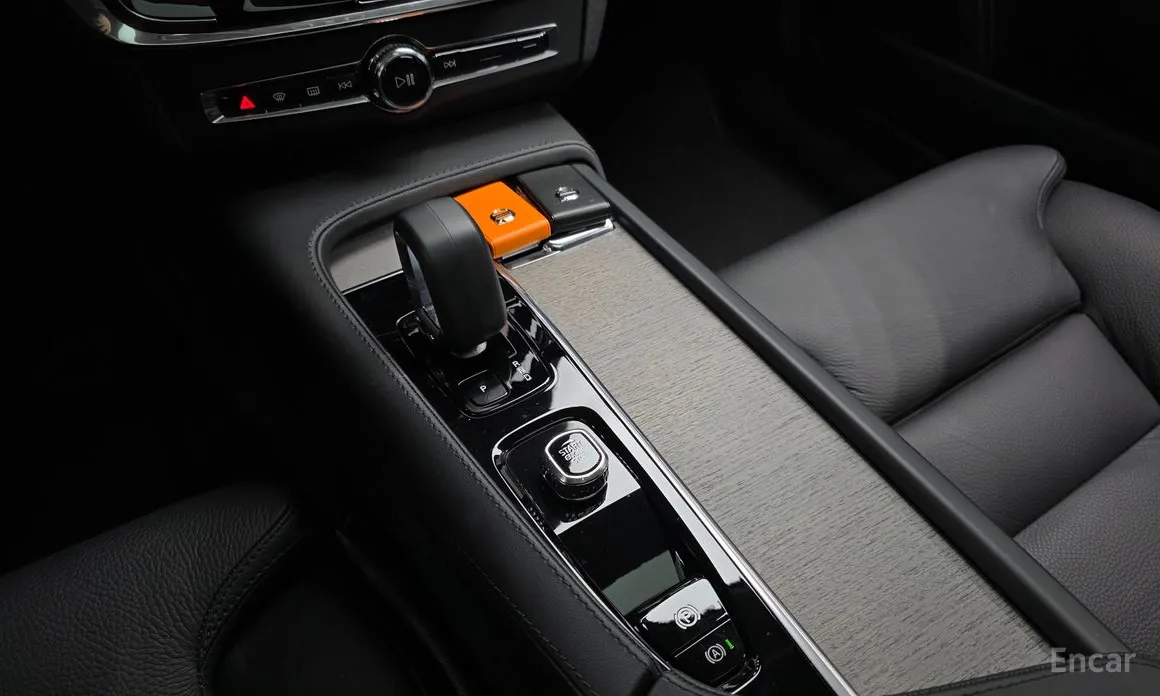 Volvo V90 2017 B5 Plus AWD