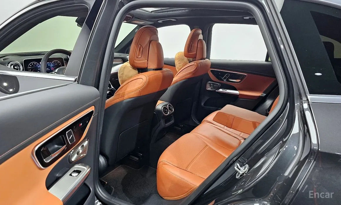 Mercedes-Benz GLC-Class 2023 GLC 300 4MATIC Avantgarde