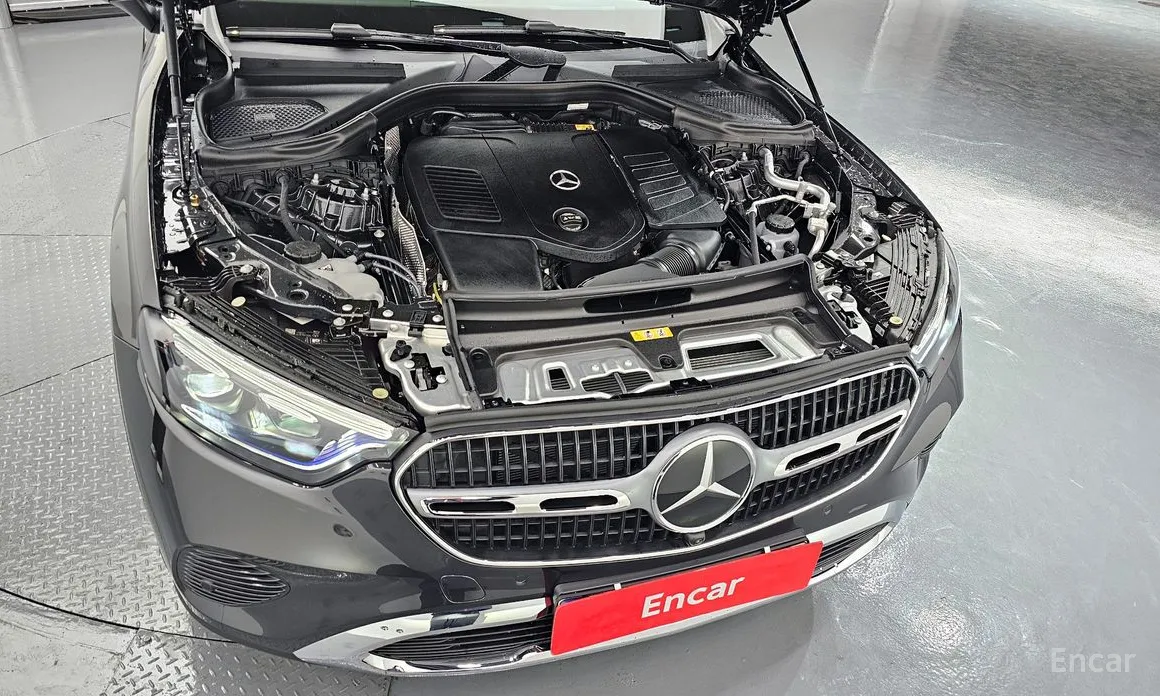 Mercedes-Benz GLC-Class 2023 GLC 300 4MATIC Avantgarde