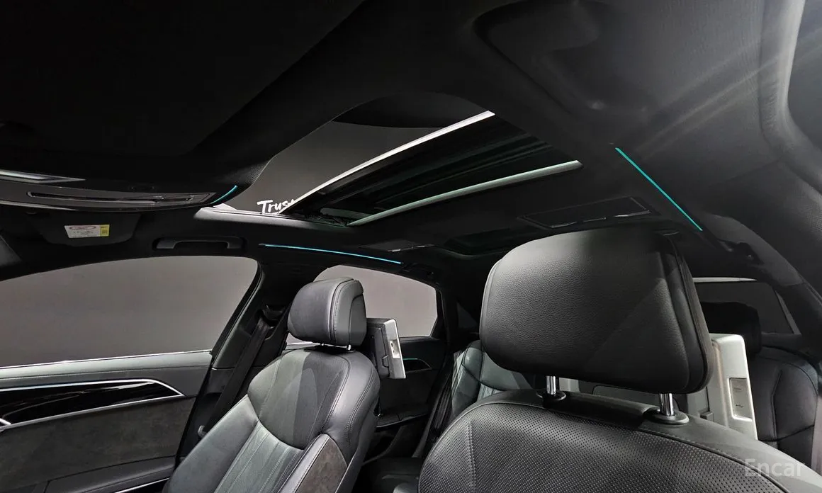 Audi A8 2018 55 TFSI Quattro LWB