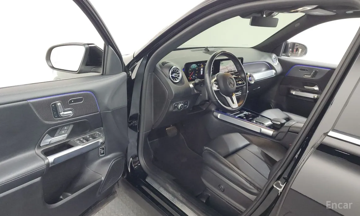 Mercedes-Benz GLB-Class 2020 GLB220