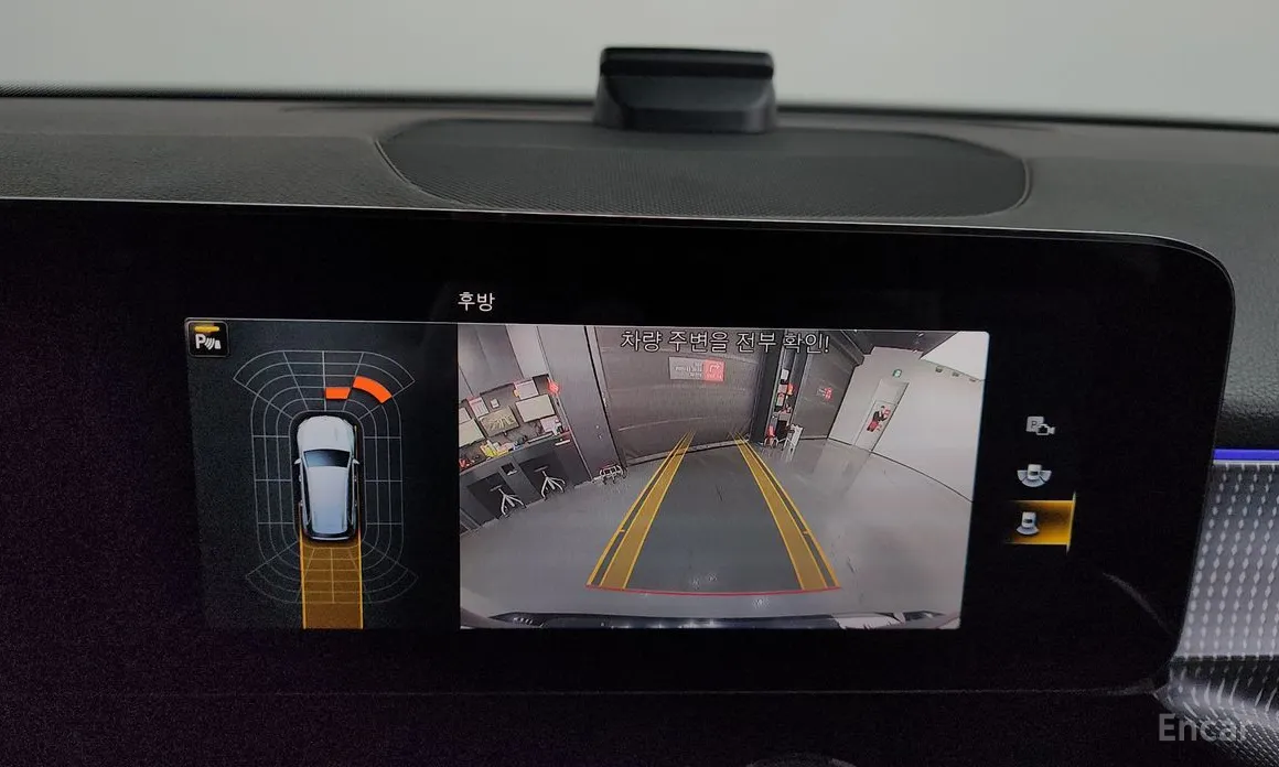 Mercedes-Benz GLB-Class 2020 GLB220