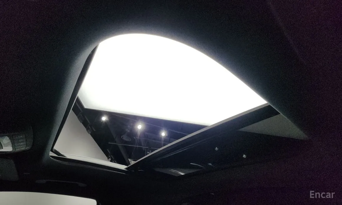 Mercedes-Benz GLB-Class 2020 GLB220