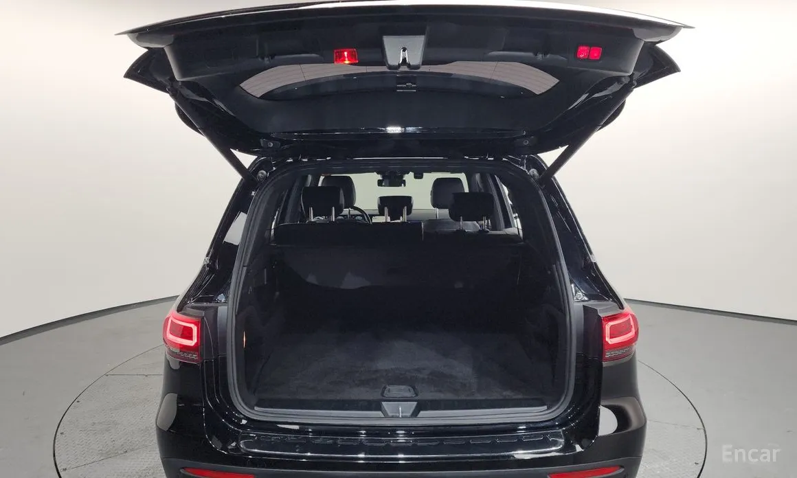 Mercedes-Benz GLB-Class 2020 GLB220