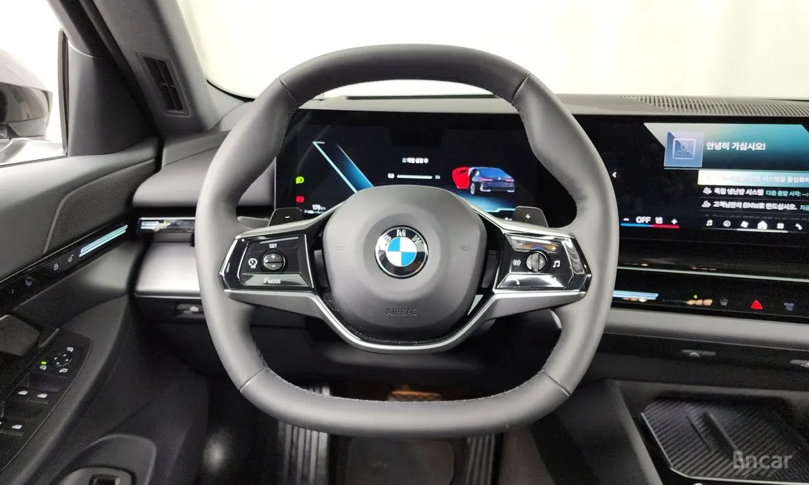 BMW 5 Series 2023 520i