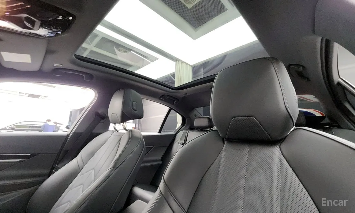 BMW 5 Series 2023 520i