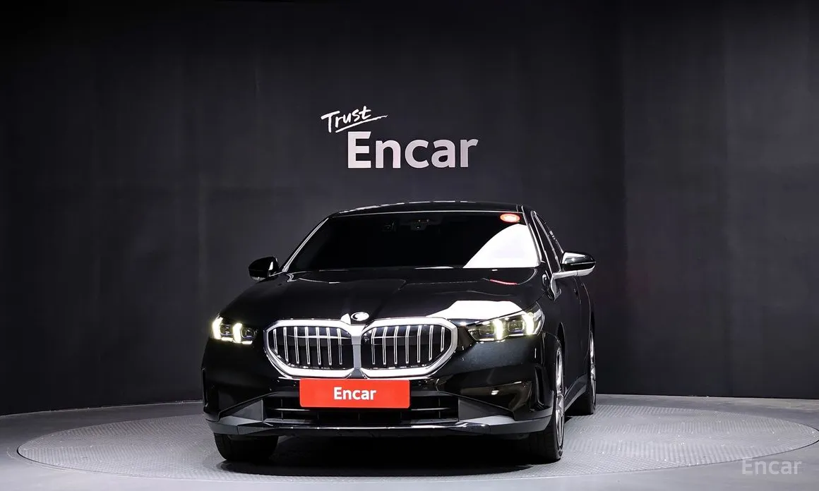 BMW 5 Series 2023 520i