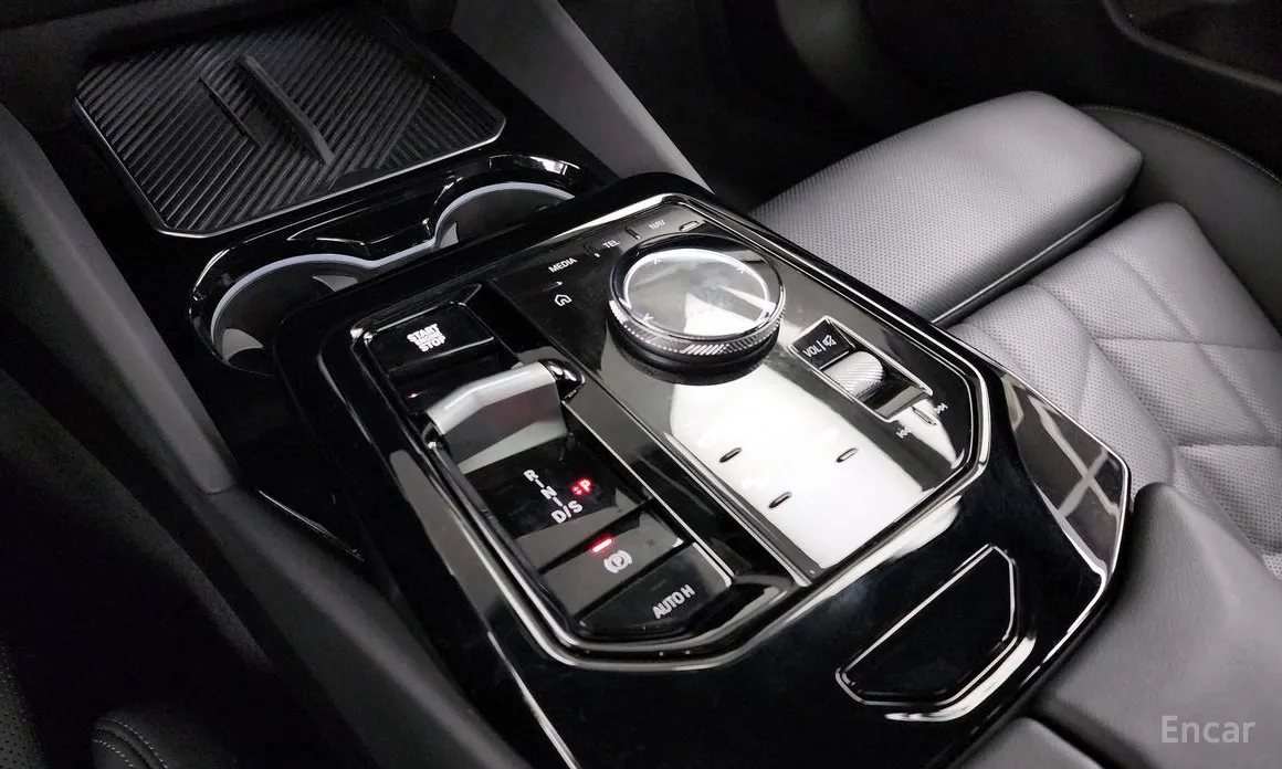 BMW 5 Series 2023 520i