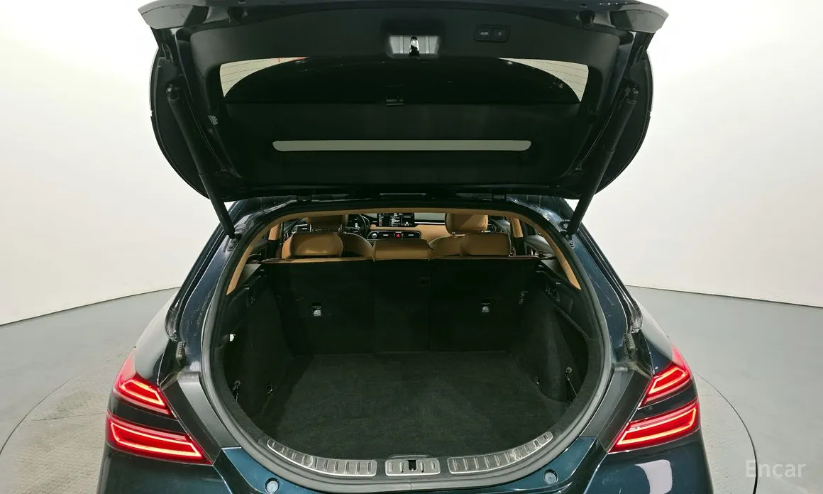 Genesis G70 2022 Gasoline 2.0T 2WD