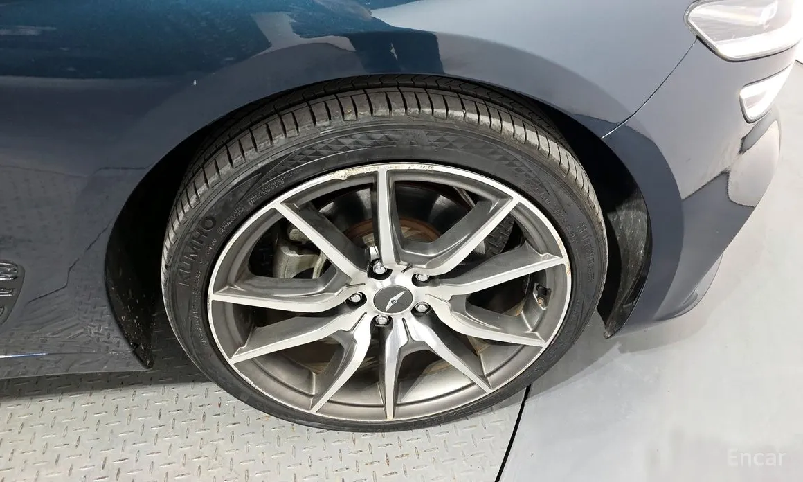 Genesis G70 2022 Gasoline 2.0T 2WD