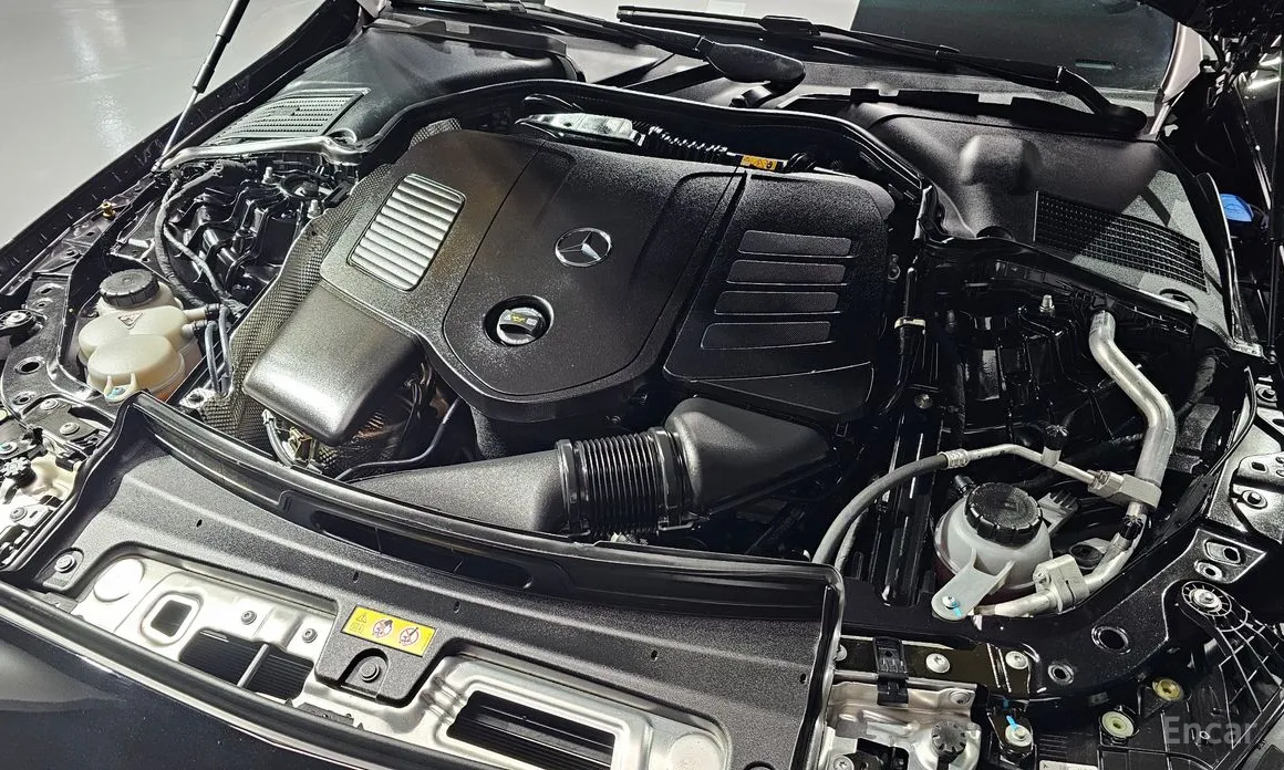 Mercedes-Benz C-Class 2022 C300 4MATIC Avantgarde